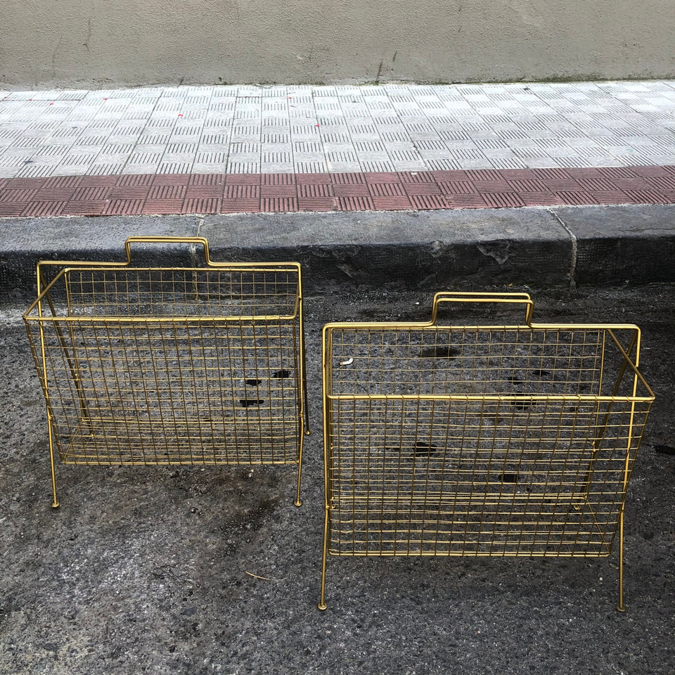 Revistero Dorado
