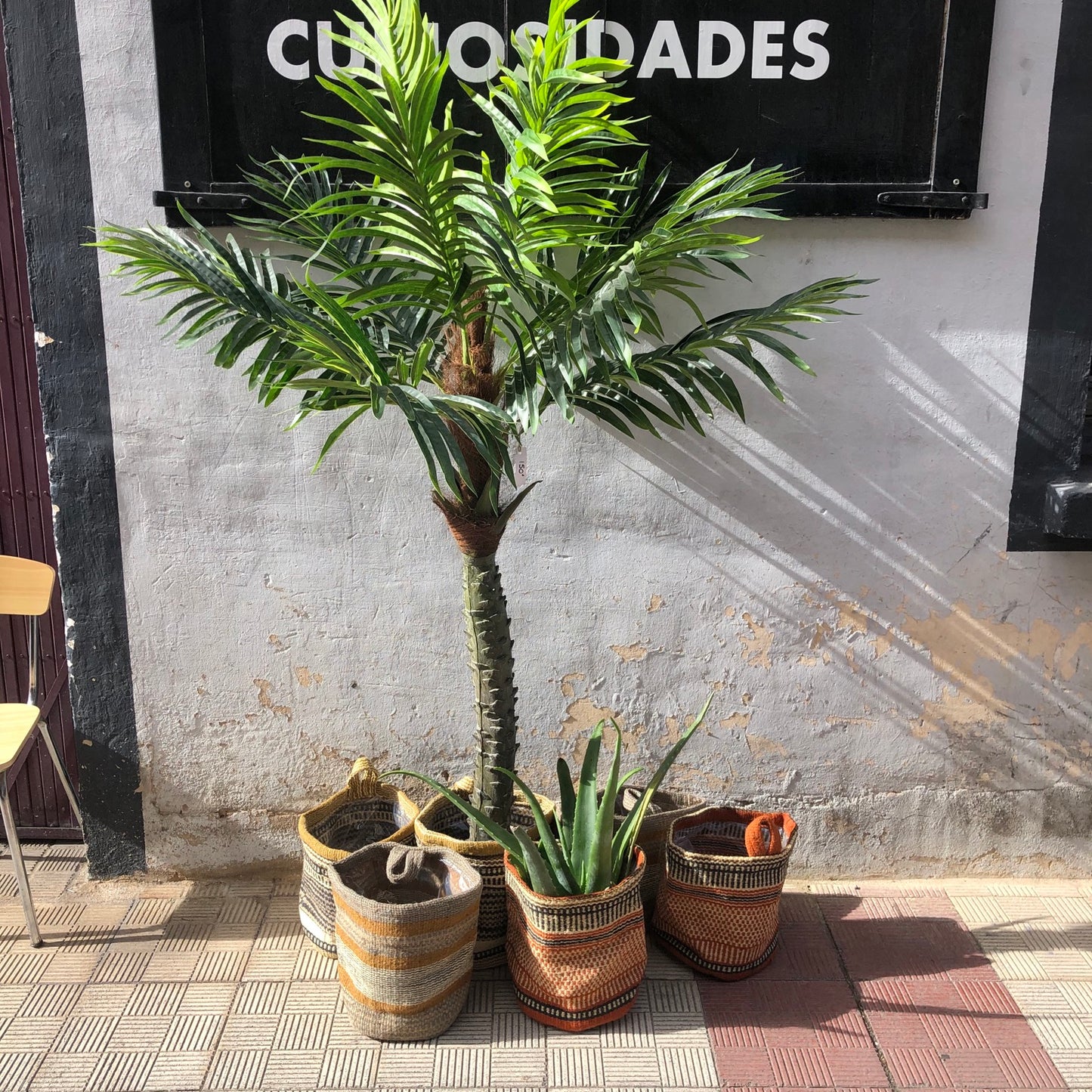 Cesta Macetero rayado en terracota plastificados por el interior