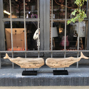 Ballena de madera