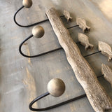 Perchero peces de madera